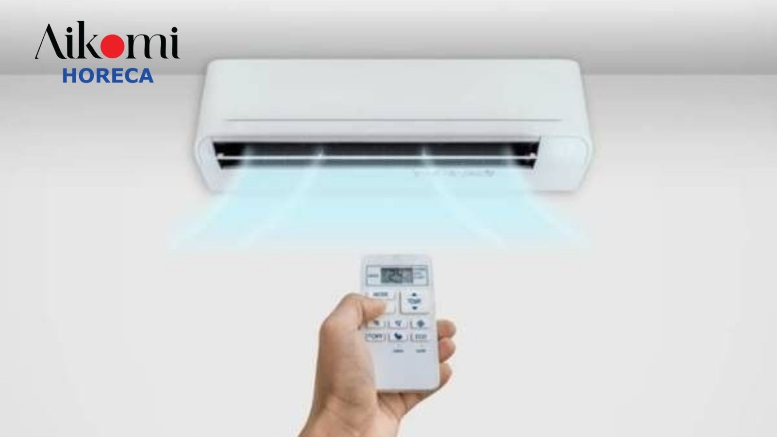 Bật điều hoà ở chế độ khô để xử lý mùi