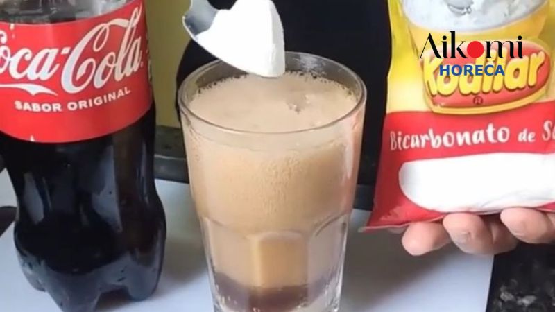 Khử mùi bằng baking soda và coca